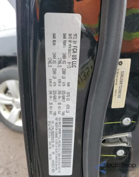 2016 Jeep Compass Sport z USA, uszkodzony, nr VIN 1C4NJDBB2GD502102